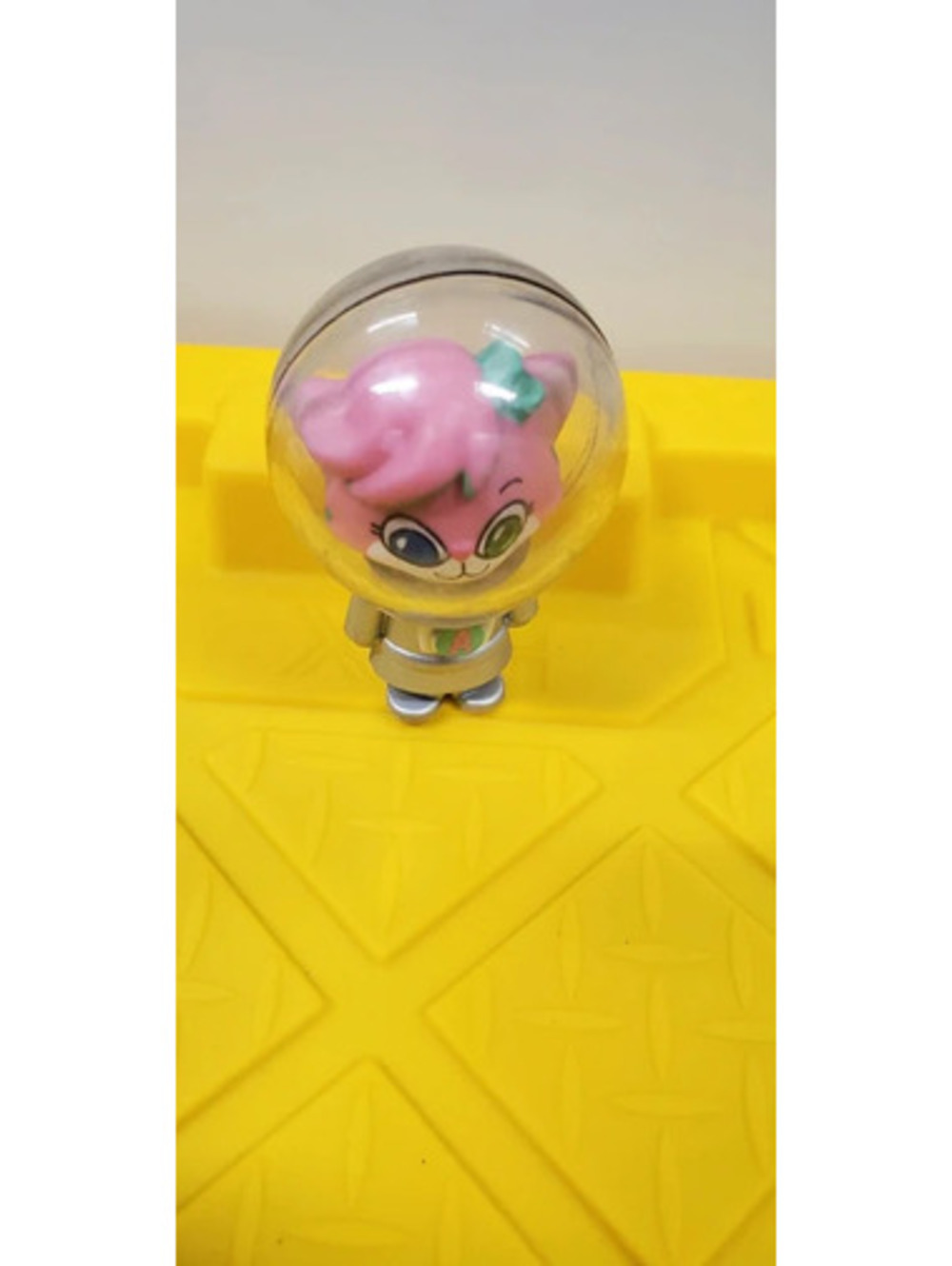 Ryan's World Galaxy Explorers Pink Character Space Figure Bubble Helmet Toy